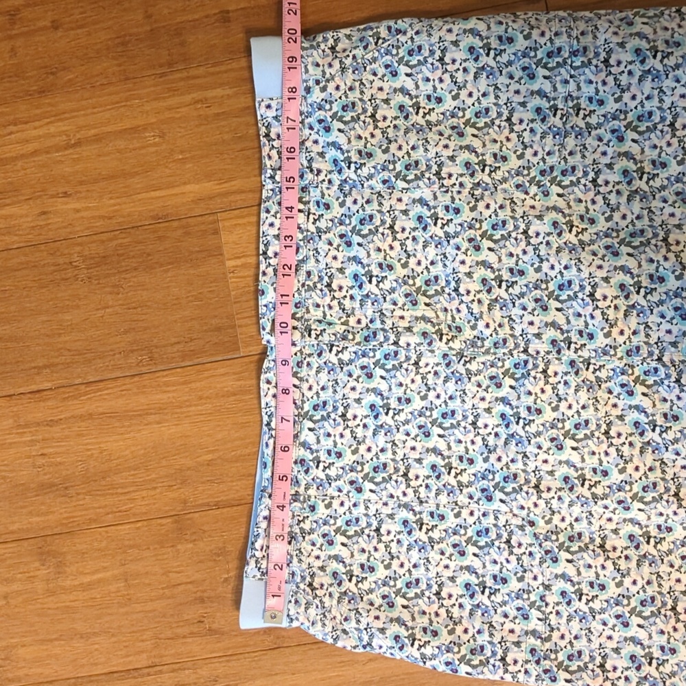 Lee Watercolor Floral Regular Fit Midrise Skort - Picture 3 of 8
